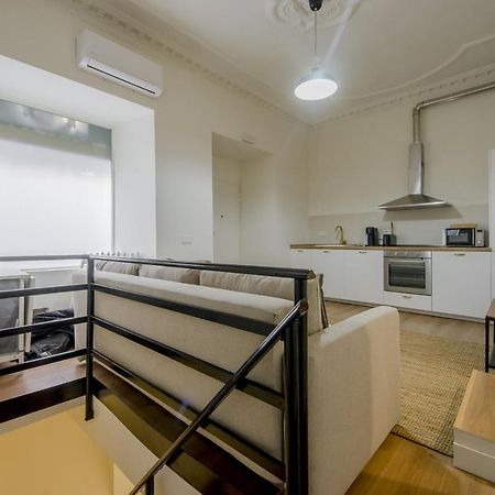 Modern Apt & Cool Interior Design En El Retiro Appartamento Madrid Esterno foto