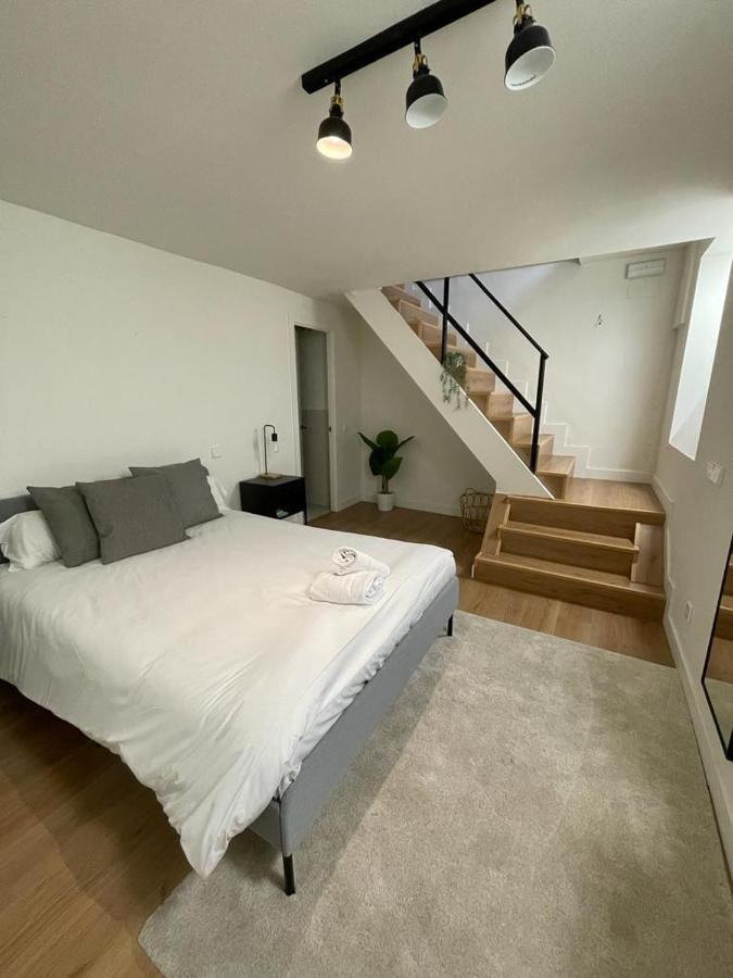 Modern Apt & Cool Interior Design En El Retiro Appartamento Madrid Esterno foto